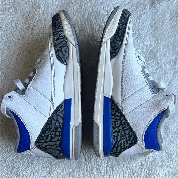 Jordan 3 Retro - Picture 4 of 10